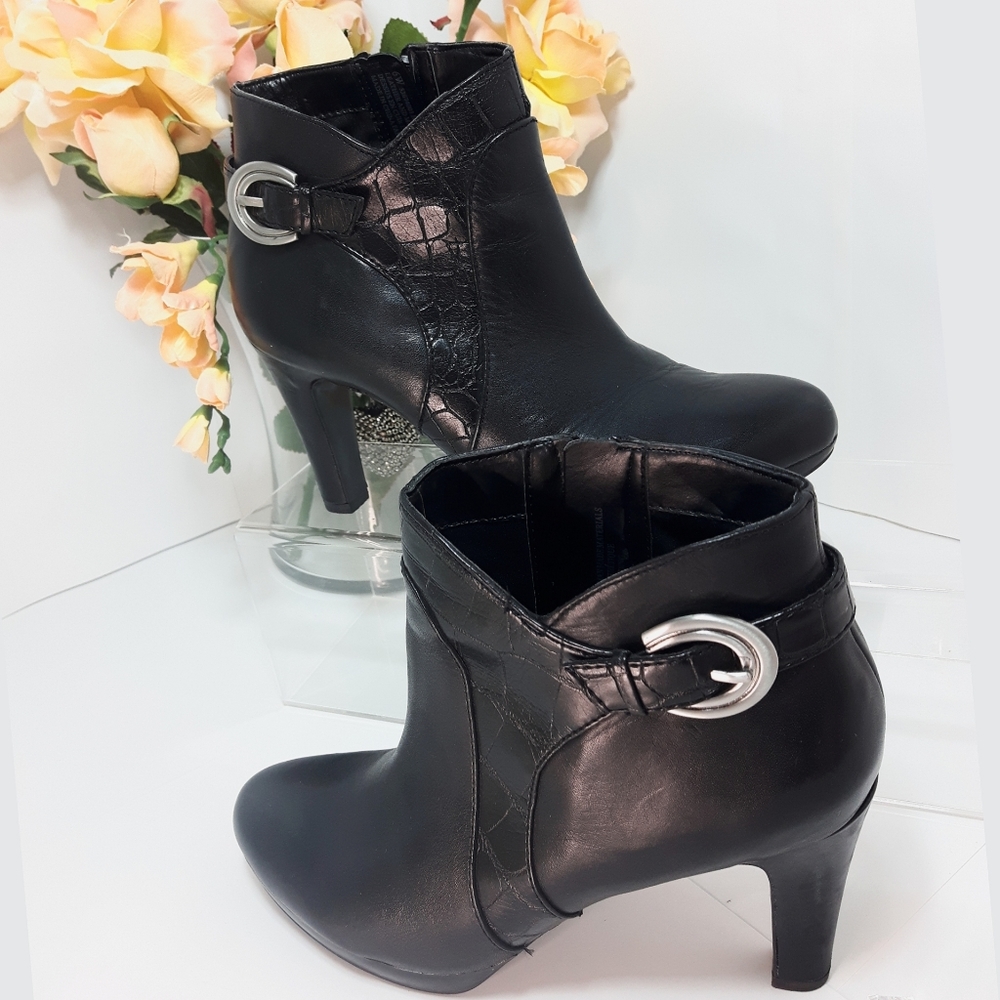 Naturalizer🖤Black Ankle Heel Booties|Genuine Leather
